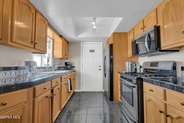 1623 PHIL GIBBS Drive, El Paso, TX 79936