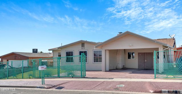 1623 PHIL GIBBS Drive, El Paso, TX 79936