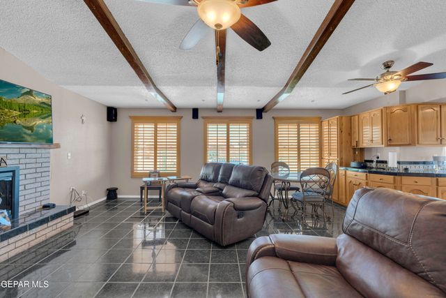 1623 PHIL GIBBS Drive, El Paso, TX 79936