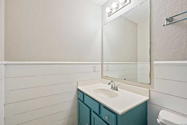 328 PRICKLY PEAR DR, Cibolo, TX 78108