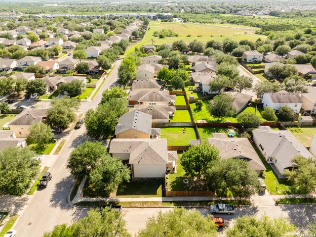 328 PRICKLY PEAR DR, Cibolo, TX 78108