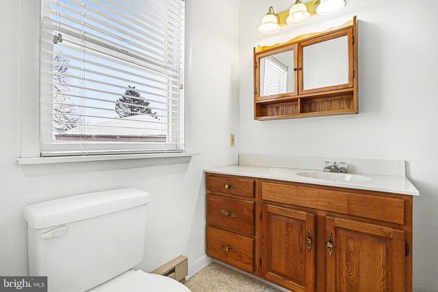 2927 WOODSHEAD TER, York, PA 17403