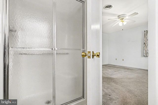 2927 WOODSHEAD TER, York, PA 17403