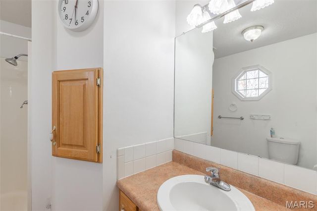 383 Red Robin, Poplar Bluff, MO 63901