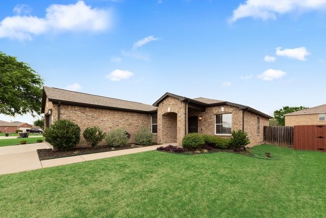 207 Cornell Drive, Forney, TX 75126