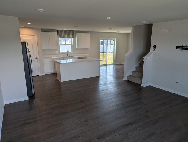 1219 Fox Hedge Trail, Hampshire, IL 60140