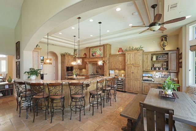 181 Willow Wood Rd, Woodbridge, CA 95258