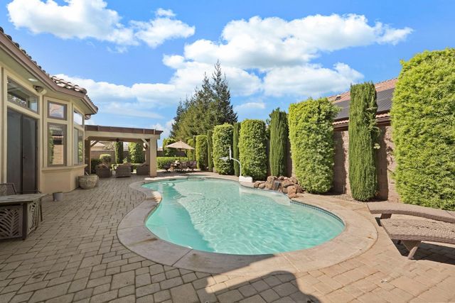 181 Willow Wood Rd, Woodbridge, CA 95258