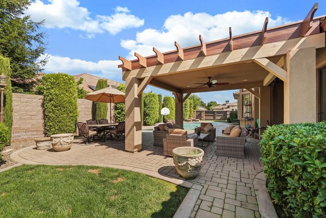 181 Willow Wood Rd, Woodbridge, CA 95258