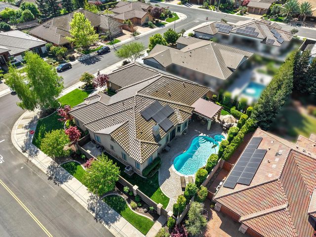 181 Willow Wood Rd, Woodbridge, CA 95258