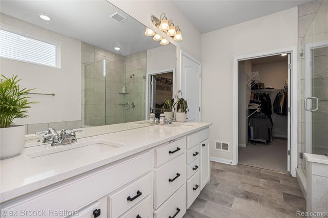 30153 TURTLE CREEK CIRCLE, Lyon Charter Township, MI 48165