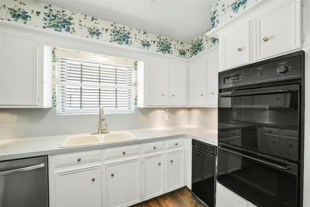 1423 Ash Meadow Drive, Houston, TX 77090