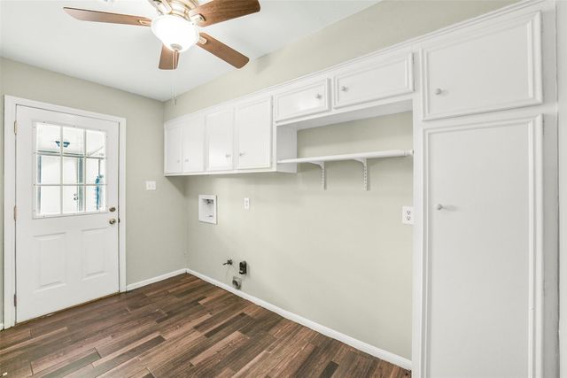 1423 Ash Meadow Drive, Houston, TX 77090