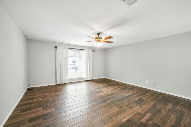 1423 Ash Meadow Drive, Houston, TX 77090