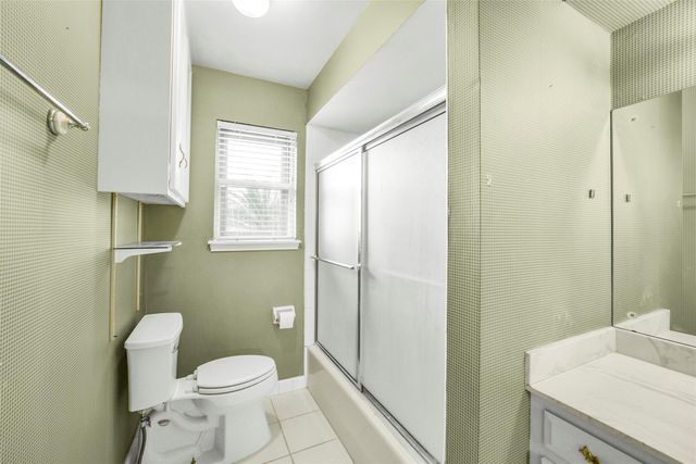 1423 Ash Meadow Drive, Houston, TX 77090