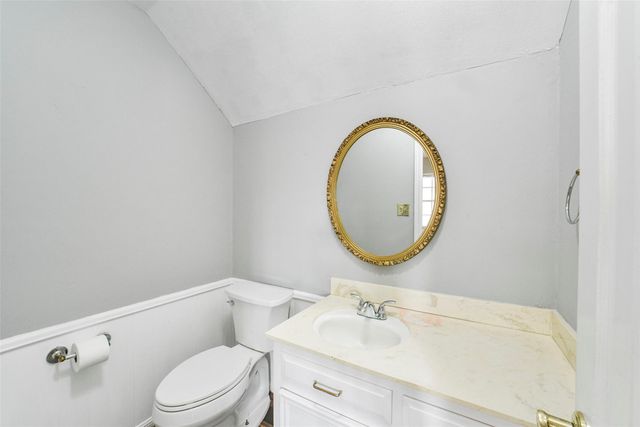 1423 Ash Meadow Drive, Houston, TX 77090