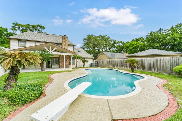 1423 Ash Meadow Drive, Houston, TX 77090