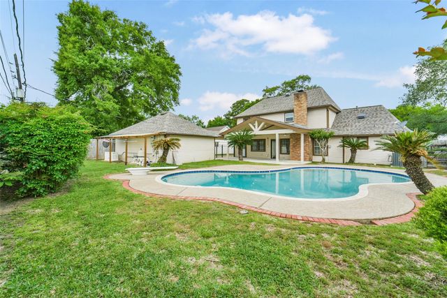 1423 Ash Meadow Drive, Houston, TX 77090