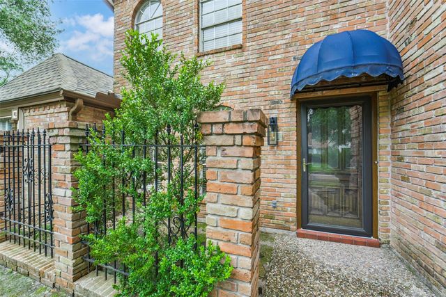 1423 Ash Meadow Drive, Houston, TX 77090