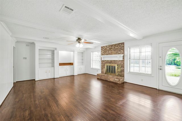 1423 Ash Meadow Drive, Houston, TX 77090