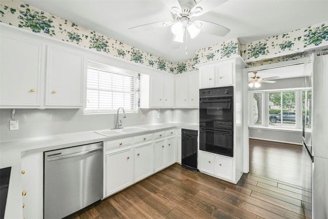 1423 Ash Meadow Drive, Houston, TX 77090