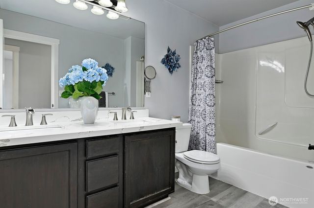 364 Field Place NE, Renton, WA 98059