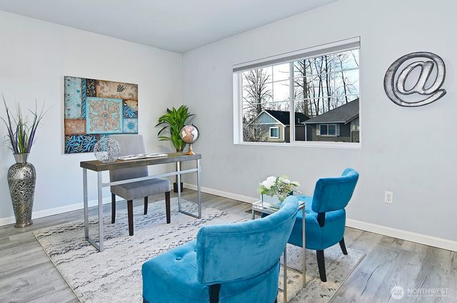 364 Field Place NE, Renton, WA 98059