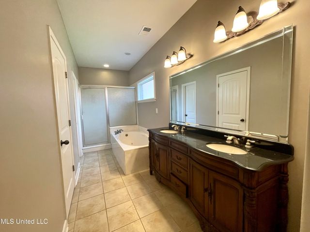 7309 Gerralyn Cove, Olive Branch, MS 38654