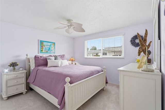 690 CIRCLEWOOD DRIVE W8, Venice, FL 34293