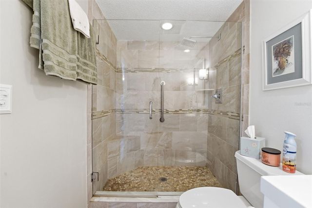 690 CIRCLEWOOD DRIVE W8, Venice, FL 34293