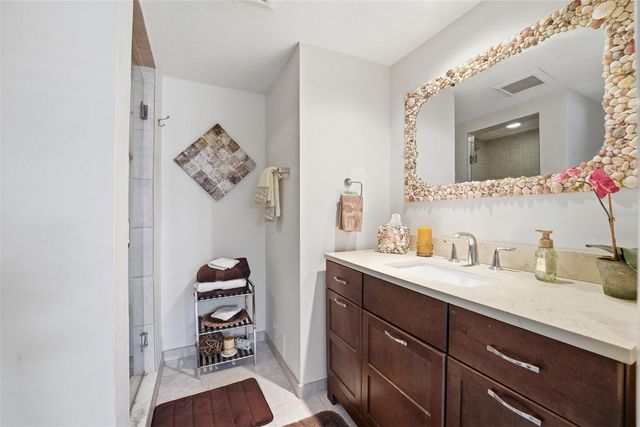 690 CIRCLEWOOD DRIVE W8, Venice, FL 34293