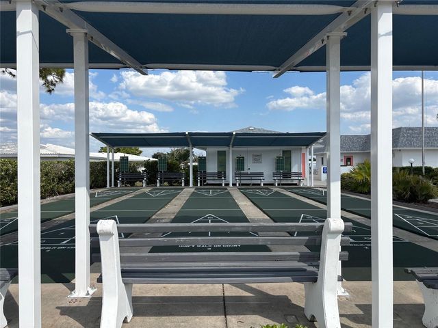 690 CIRCLEWOOD DRIVE W8, Venice, FL 34293