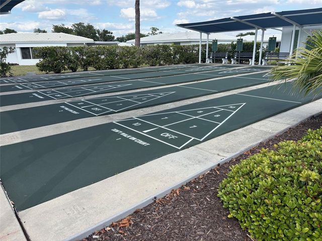 690 CIRCLEWOOD DRIVE W8, Venice, FL 34293