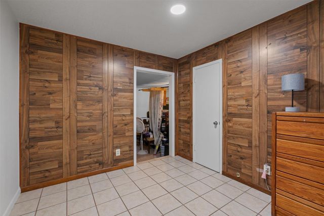 1000 S Center ST, Austin, TX 78704
