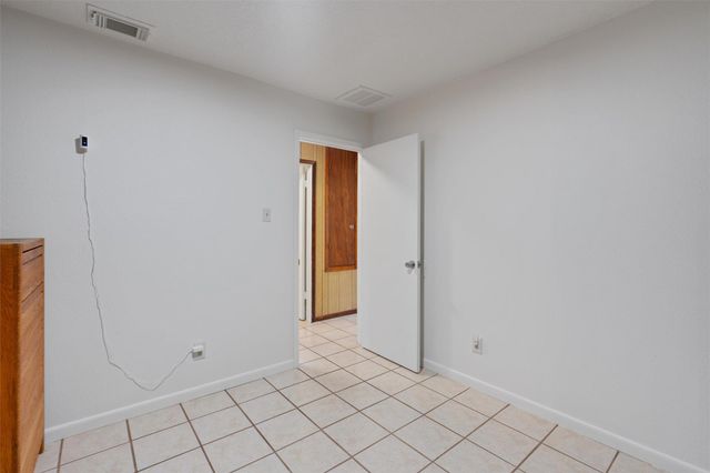 1000 S Center ST, Austin, TX 78704