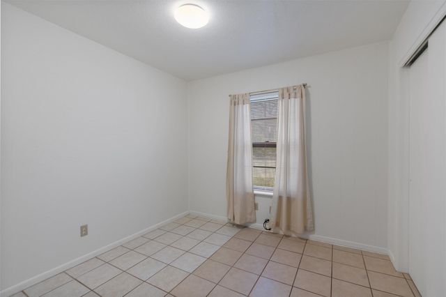 1000 S Center ST, Austin, TX 78704