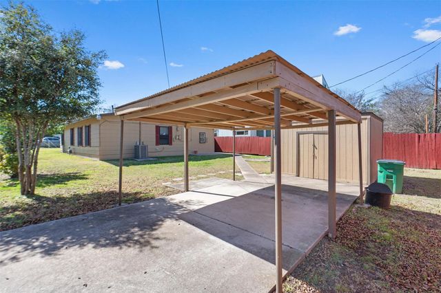 1000 S Center ST, Austin, TX 78704