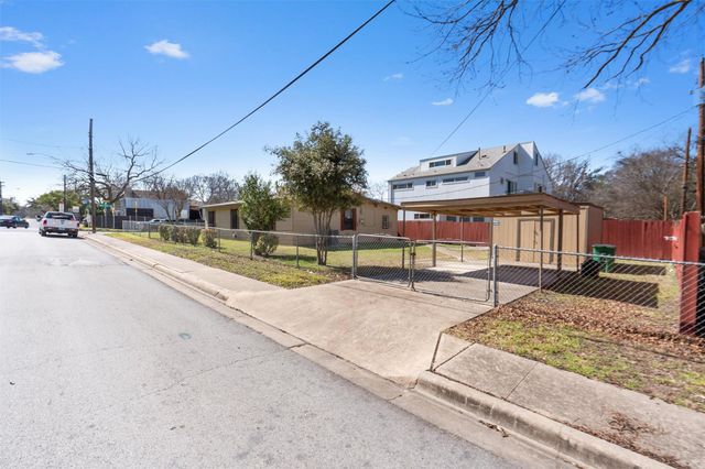 1000 S Center ST, Austin, TX 78704