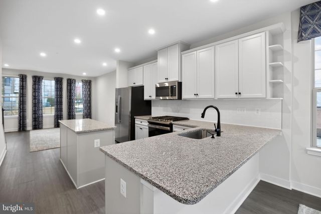 9430 OAK GROVE LN, Montgomery Village, MD 20886