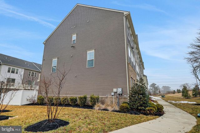 9430 OAK GROVE LN, Montgomery Village, MD 20886