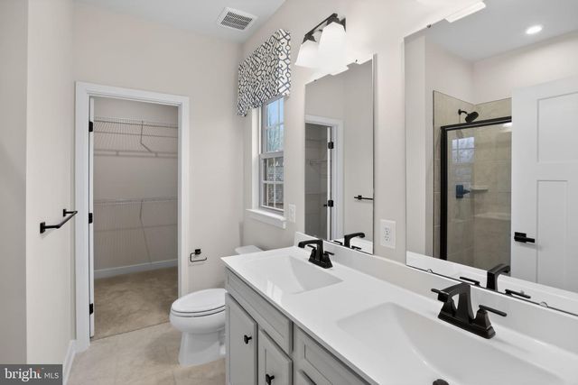 9430 OAK GROVE LN, Montgomery Village, MD 20886