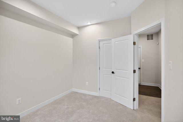 9430 OAK GROVE LN, Montgomery Village, MD 20886