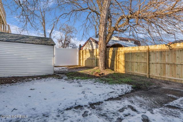 25 Twilight Avenue, Keansburg, NJ 07734