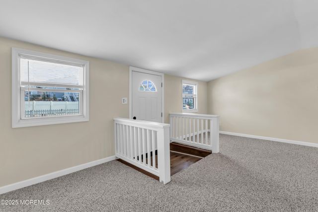 25 Twilight Avenue, Keansburg, NJ 07734