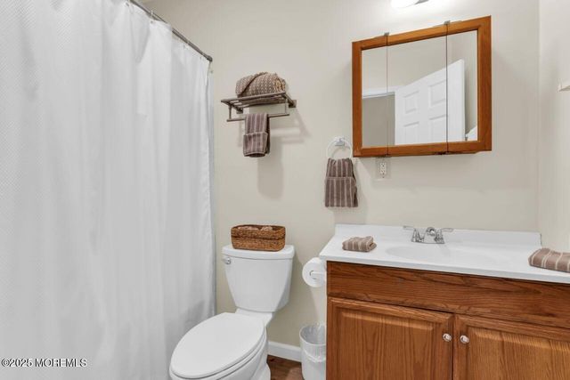 25 Twilight Avenue, Keansburg, NJ 07734