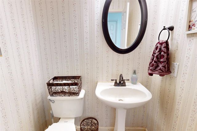 12707 Regal Pine Lane, Houston, TX 77070