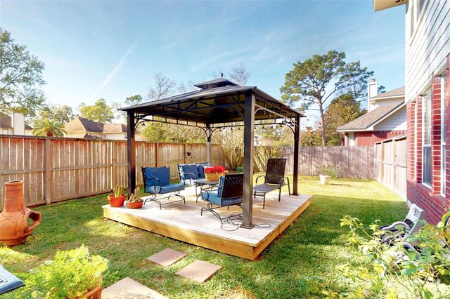 12707 Regal Pine Lane, Houston, TX 77070