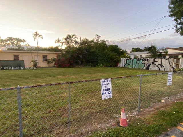 3021 W Flagler St, Miami, FL 33135