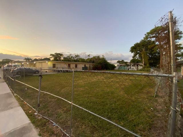 3021 W Flagler St, Miami, FL 33135