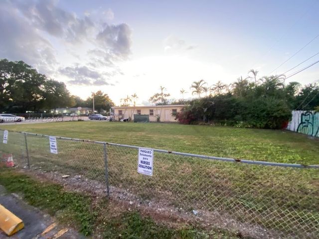 3021 W Flagler St, Miami, FL 33135